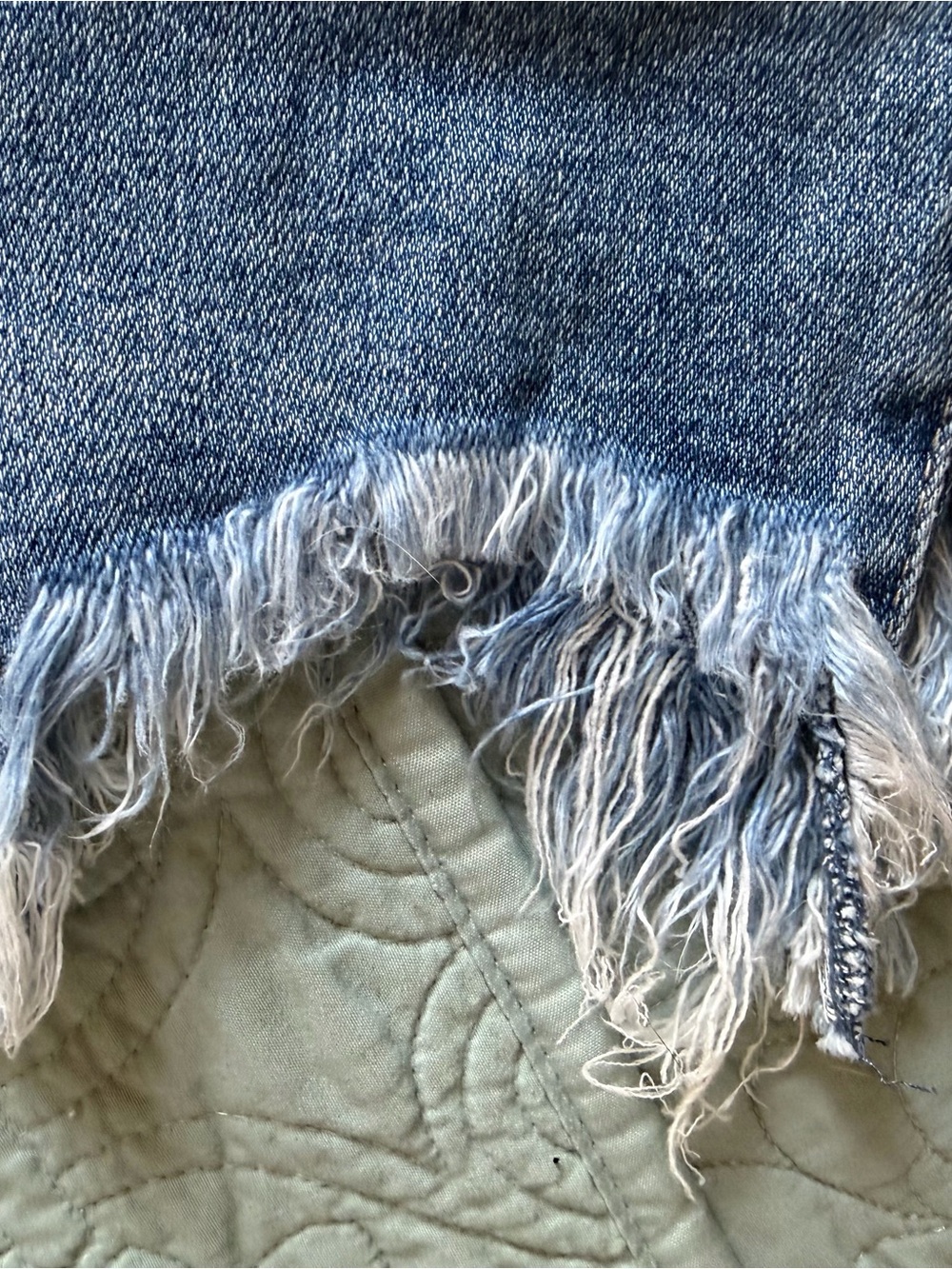 Judy Blue Size 1/25 High Rise Slim Fit Distressed Raw Hem Jeans NWT - Picture 7 of 15